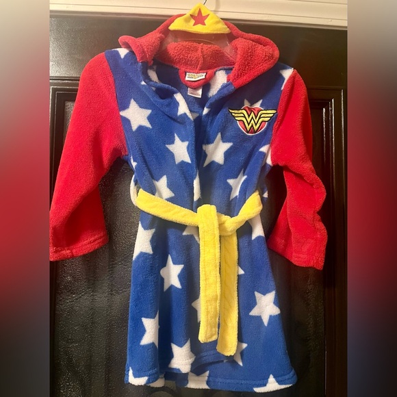 Wonder Woman Girls Fleece Robe Costume DC Comics WW WonderWoman SuperHero Youth - Picture 2 of 11